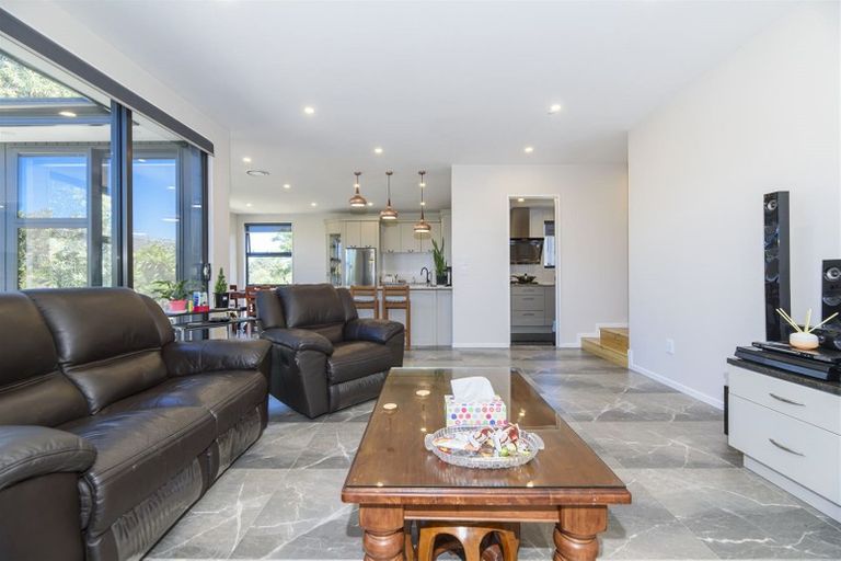 Photo of property in 54a Arran Road, Browns Bay, Auckland, 0630