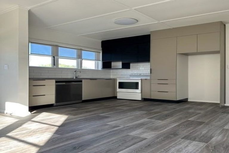 Photo of property in 26 Athlone Crescent, Boulcott, Lower Hutt, 5011