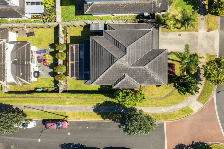 Photo of property in 32 Sarteano Drive, Manurewa, Auckland, 2105