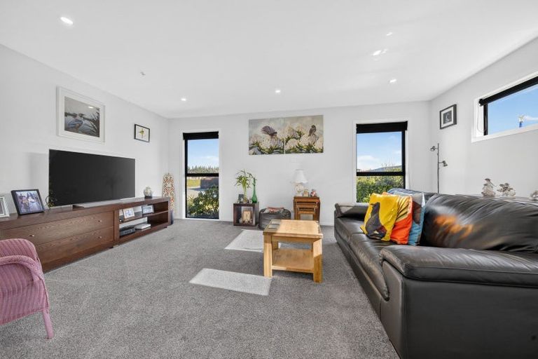 Photo of property in 25 Mill Grove, Clareville, Carterton, 5713