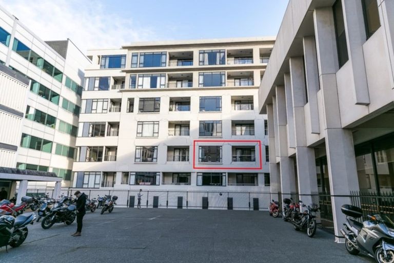 Photo of property in Kate Sheppard Apartments, 4f/42 Molesworth Street, Thorndon, Wellington, 6011