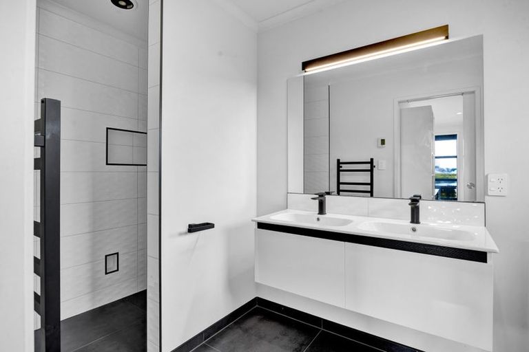 Photo of property in 3 Nikau Place, Hawera, 4610