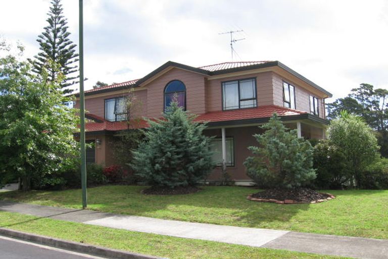 Photo of property in 39 Bronzewing Terrace, Unsworth Heights, Auckland, 0632
