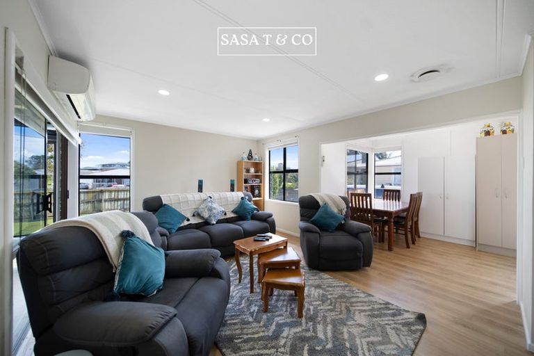 Photo of property in 29 Blake Road, Mangere East, Auckland, 2024