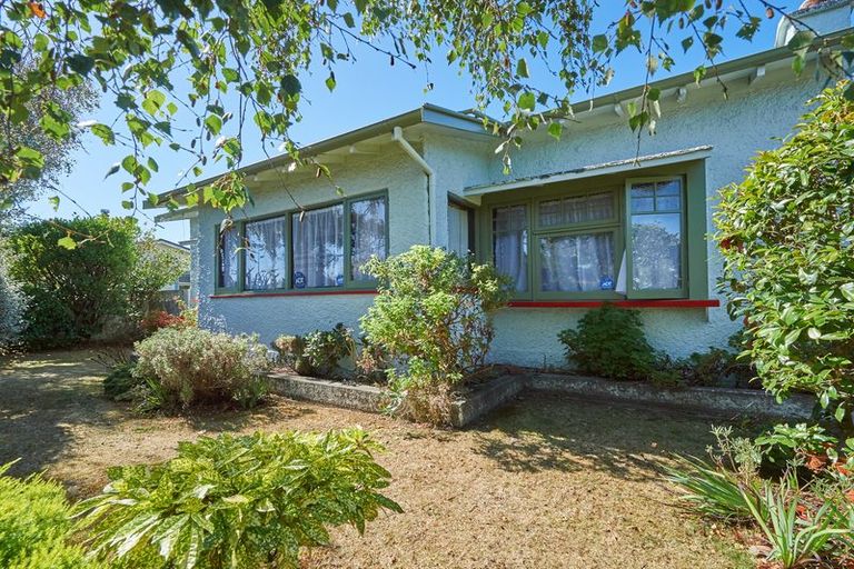 Photo of property in 34 Manson Street, Terrace End, Palmerston North, 4410
