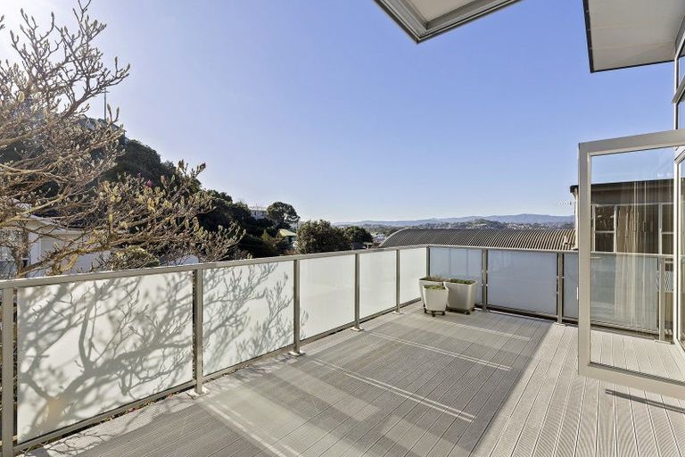 Photo of property in 3b Lerwick Terrace, Melrose, Wellington, 6023