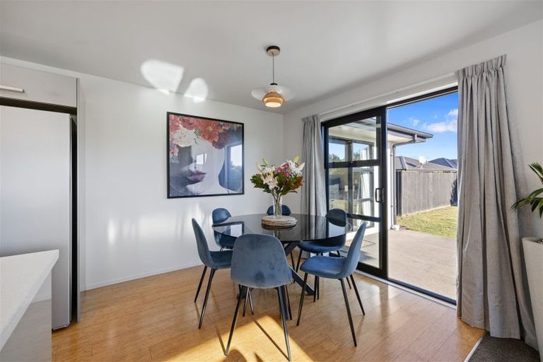 Photo of property in 14 Andesite Drive, Rolleston, 7614