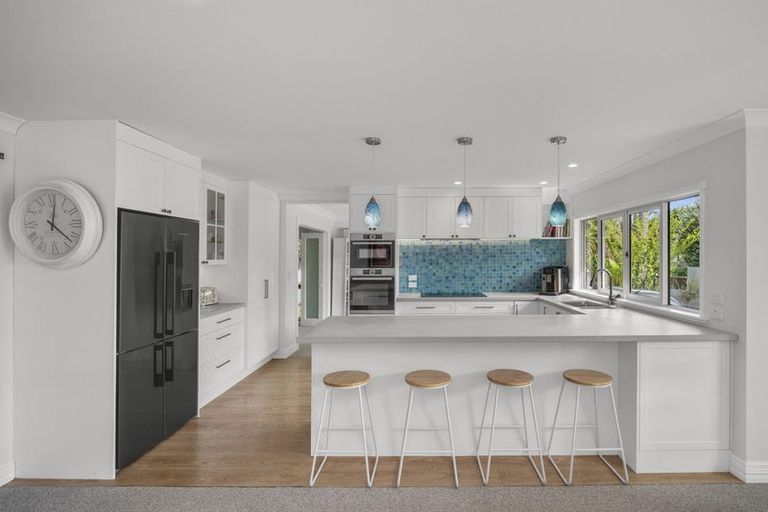 Photo of property in 2 Riviera Court, Papamoa Beach, Papamoa, 3118