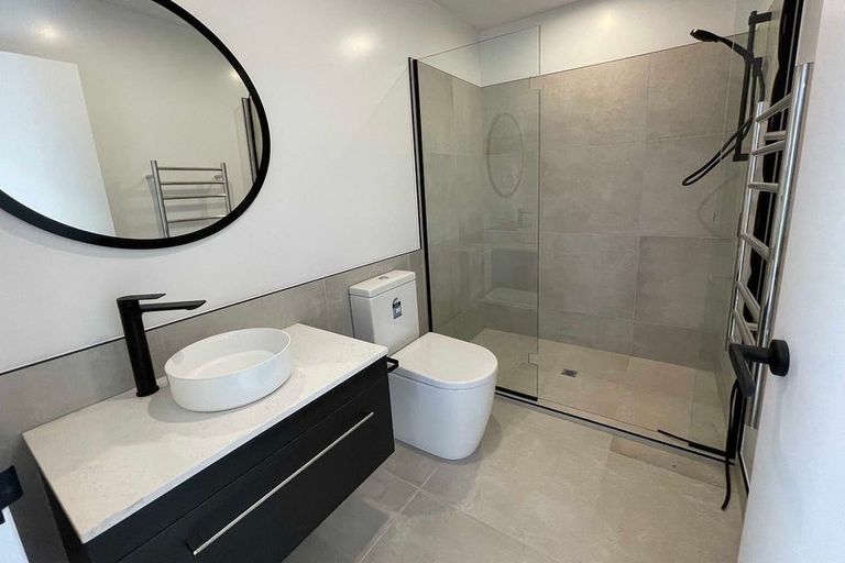 Photo of property in 4/6 Burdale Street, Riccarton, Christchurch, 8011
