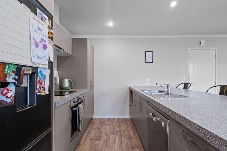 Photo of property in 134 Seaward Road, Edendale, 9825