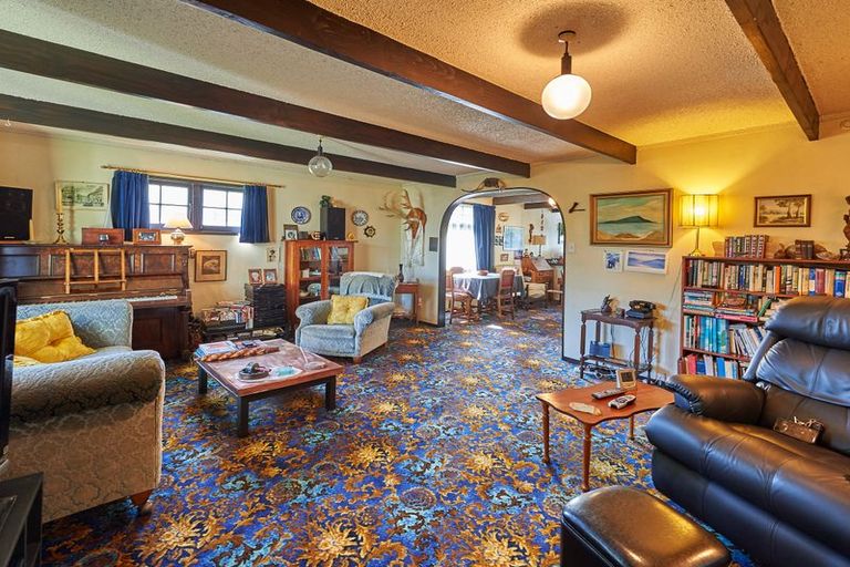 Photo of property in 34 Manson Street, Terrace End, Palmerston North, 4410