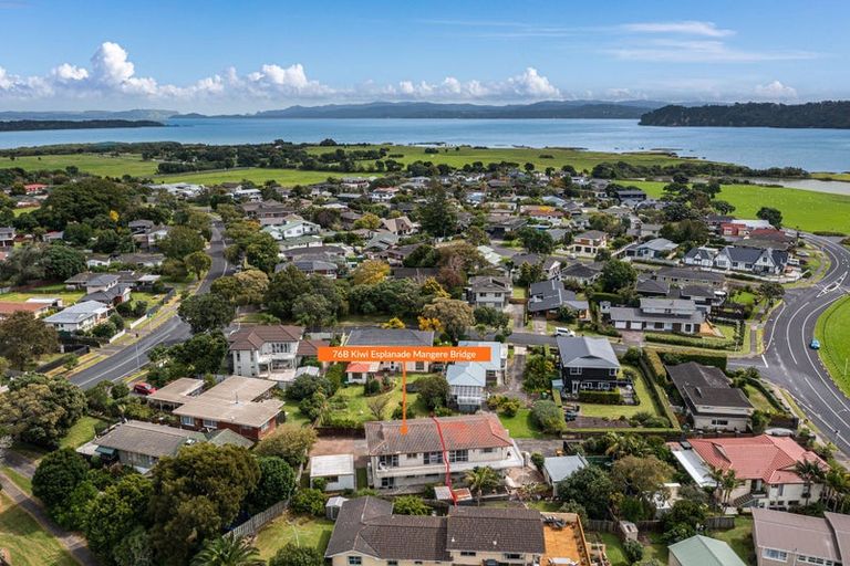 Photo of property in 76b Kiwi Esplanade, Mangere Bridge, Auckland, 2022