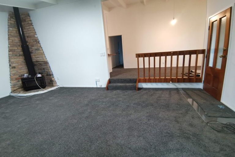 Photo of property in 35 Glennandrew Drive, Half Moon Bay, Auckland, 2012