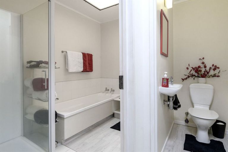 Photo of property in 3b Kotuku Place, Matua, Tauranga, 3110