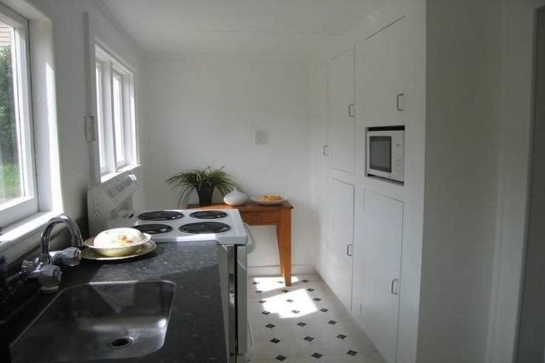 Photo of property in 3 Brenchley Road, Lyttelton, 8082