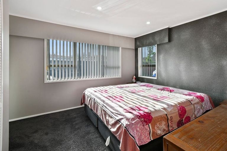 Photo of property in 1/2 Huia Road, Papatoetoe, Auckland, 2025