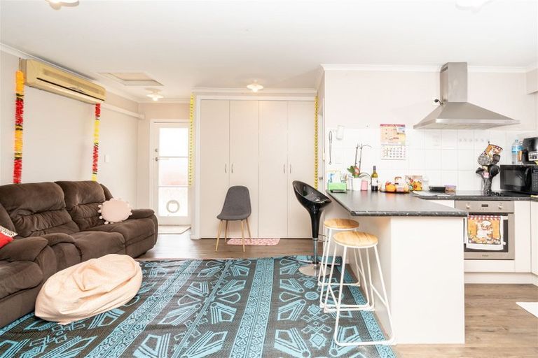 Photo of property in 39 Tuhikaramea Road, Dinsdale, Hamilton, 3204