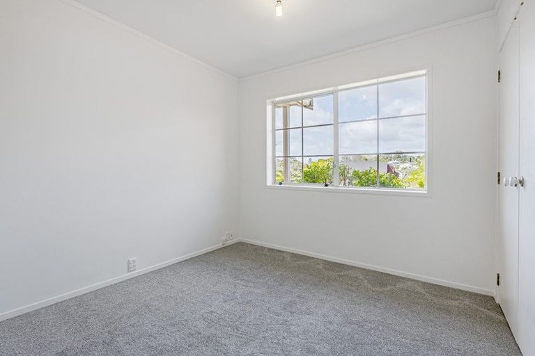 Photo of property in 49 Centorian Drive, Windsor Park, Auckland, 0632