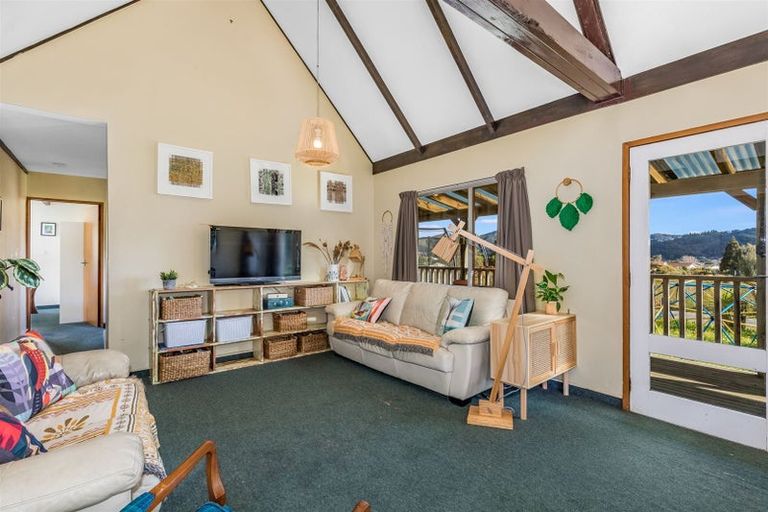 Photo of property in 38 Pencarrow Crescent, Wainuiomata, Lower Hutt, 5014