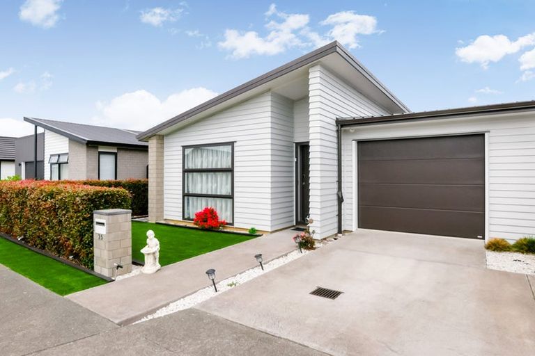 Photo of property in 25 Rosslands Avenue, Karaka, 2124
