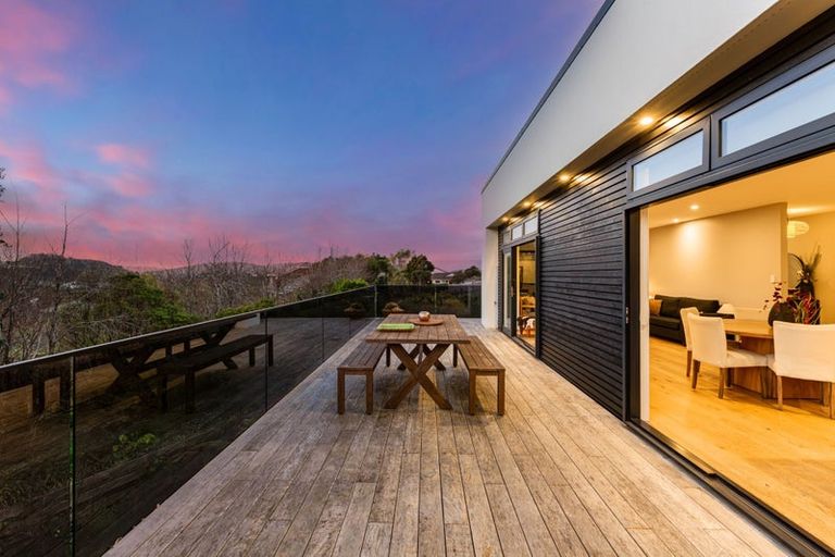 Photo of property in 66a Exploration Way, Whitby, Porirua, 5024