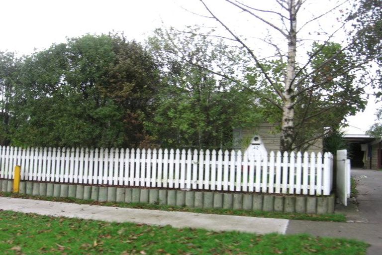 Photo of property in 42 Suzanne Grove, Kelvin Grove, Palmerston North, 4414