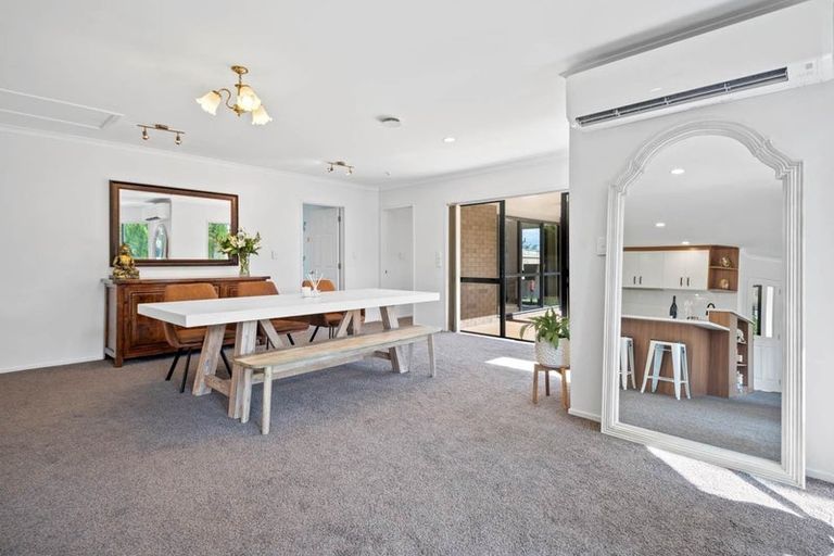 Photo of property in 27 Longford Park Drive, Takanini, 2112