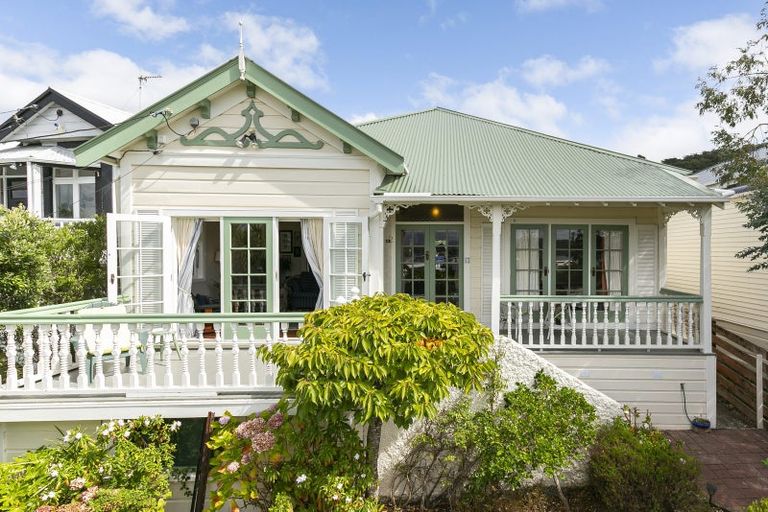 Photo of property in 42 Crawford Road, Kilbirnie, Wellington, 6022