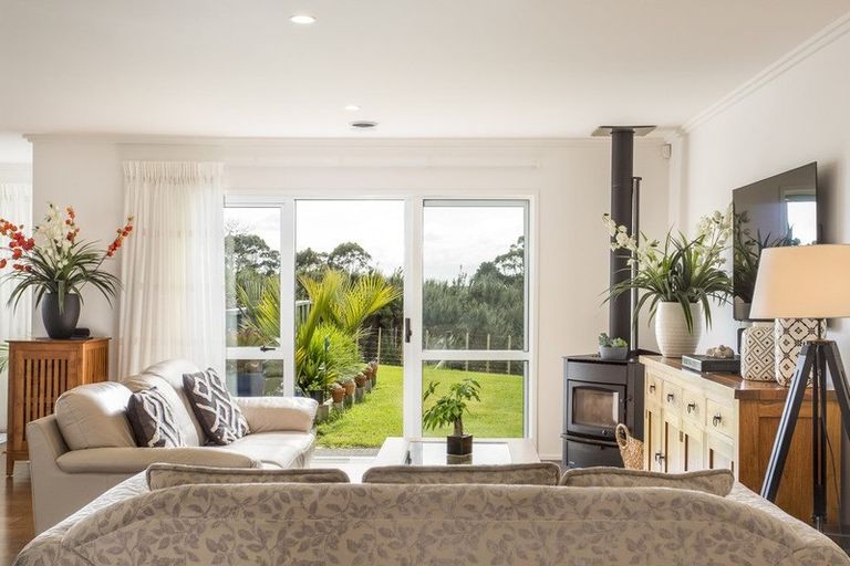 Photo of property in 142 Shelly Beach Road, Shelly Beach, Helensville, 0874