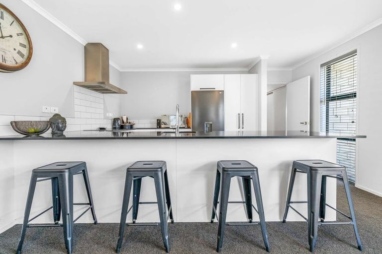 Photo of property in 8 Wawai Drive, Papamoa Beach, Papamoa, 3118