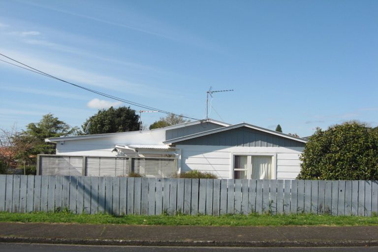 Photo of property in 62 Wallath Road, Westown, New Plymouth, 4310