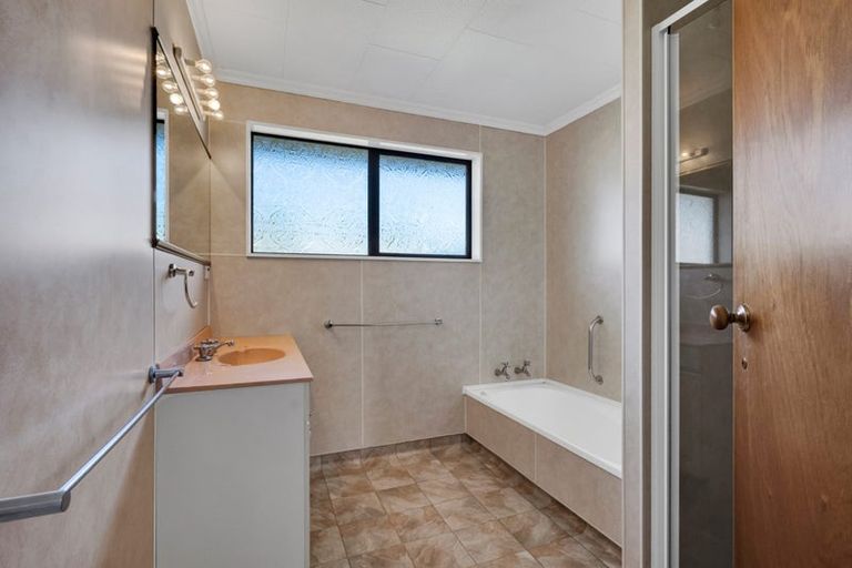 Photo of property in 25 Koromiko Street, Inglewood, 4330