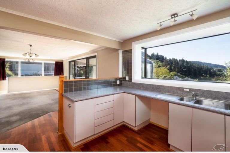 Photo of property in 27 Walkers Road, Lyttelton, 8082