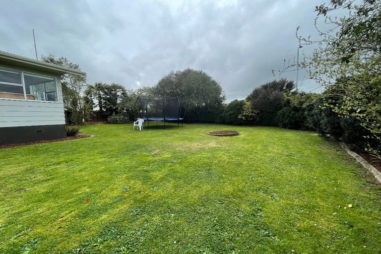 Photo of property in 1 Oxford Street, Tirau, 3410