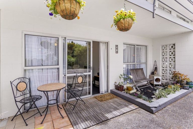 Photo of property in 3/19a Verbena Road, Birkdale, Auckland, 0626