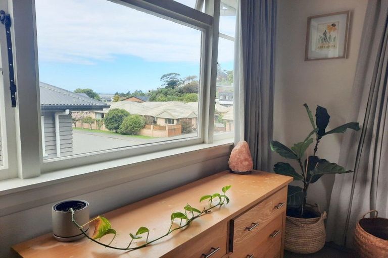 Photo of property in 36 Aratoro Place, Mount Pleasant, Christchurch, 8081