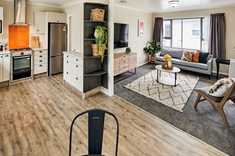 Photo of property in 74 Wainuiomata Road, Wainuiomata, Lower Hutt, 5014