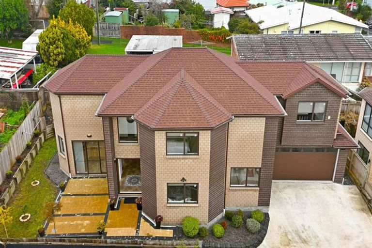 Photo of property in 74b Stamford Park Road, Mount Roskill, Auckland, 1041