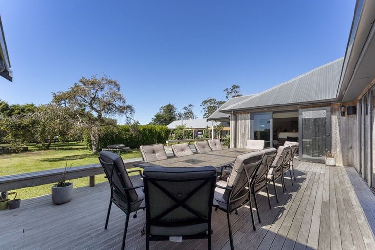 Photo of property in 294 Inland Road North, Tikorangi, Waitara, 4383