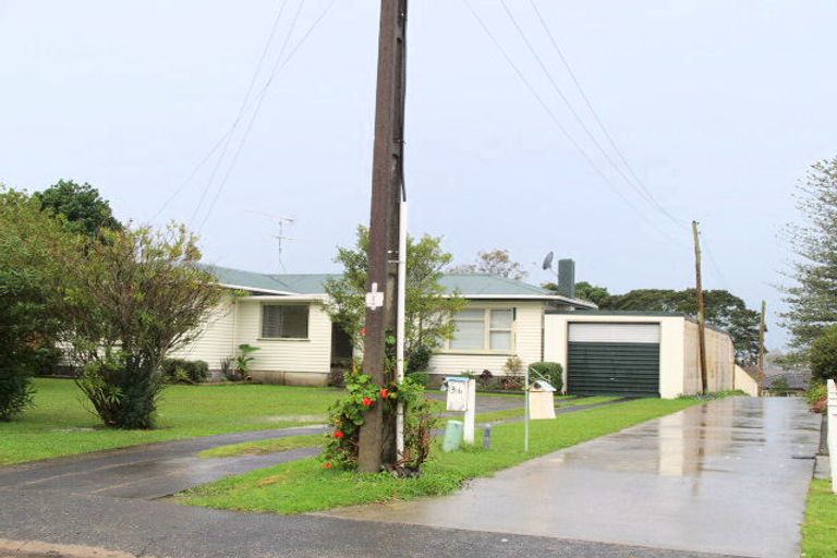 Photo of property in 42 Elliot Street, Howick, Auckland, 2014