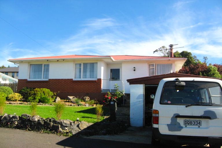 Photo of property in 15 Charters Street, Glenross, Dunedin, 9011