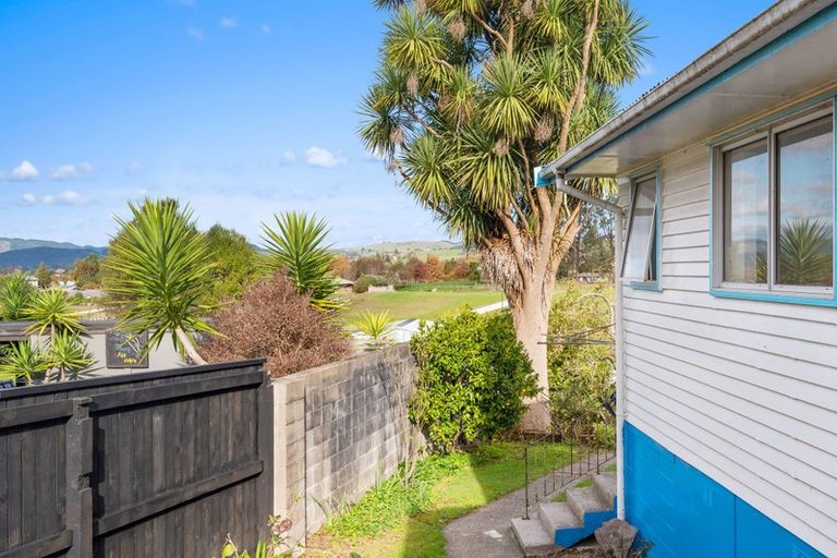 Photo of property in 30 Bay Grove, Pukehangi, Rotorua, 3015