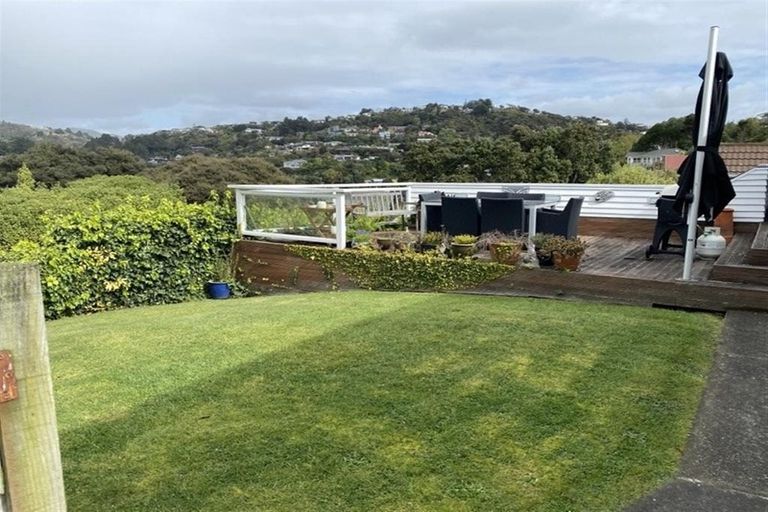 Photo of property in 50 Seaview Road, Paremata, Porirua, 5024