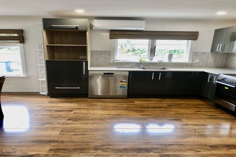 Photo of property in 63 Harris Crescent, Papanui, Christchurch, 8053