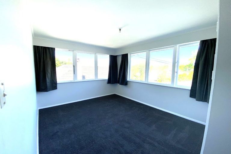 Photo of property in 80 Broderick Road, Johnsonville, Wellington, 6037