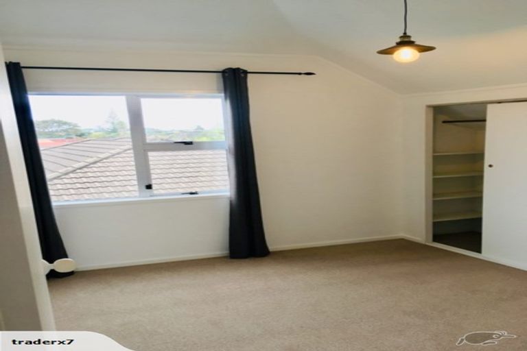 Photo of property in 2/47 Pah Road, Papatoetoe, Auckland, 2025