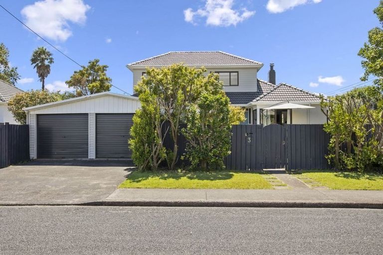 Photo of property in 1/3 Rosyth Avenue, Bayswater, Auckland, 0622