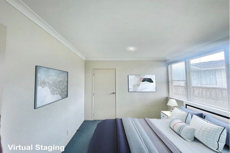 Photo of property in 40 Chatsworth Crescent, Pakuranga Heights, Auckland, 2010