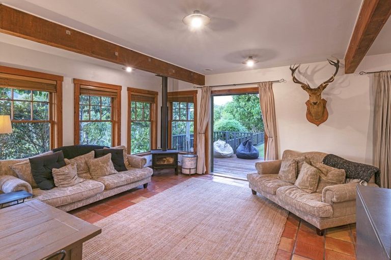 Photo of property in 5 Rangoon Street, Khandallah, Wellington, 6035