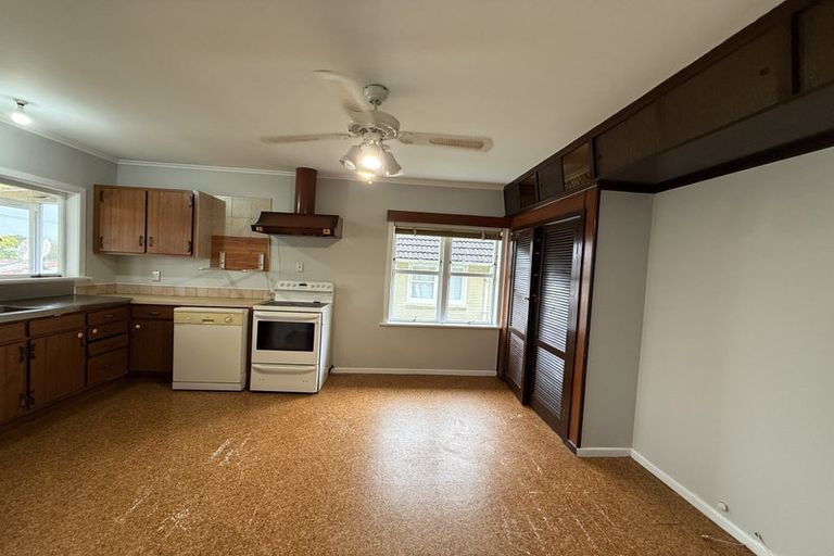 Photo of property in 18 Forbes Road, Favona, Auckland, 2024